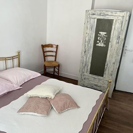Appartement Chaleureux Avec Parking Gratuit 萨尔拉拉卡内达 外观 照片