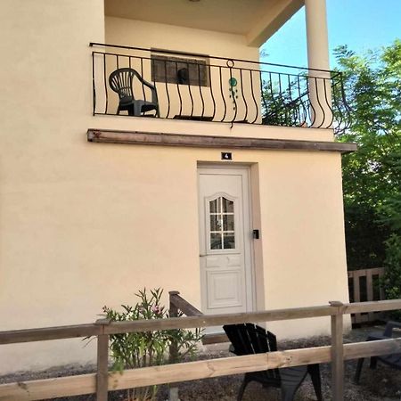 Appartement Chaleureux Avec Parking Gratuit 萨尔拉拉卡内达 外观 照片